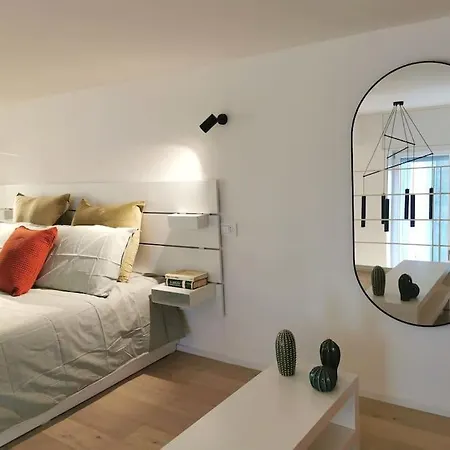 Spazio Luce Design - Navigli * Милан