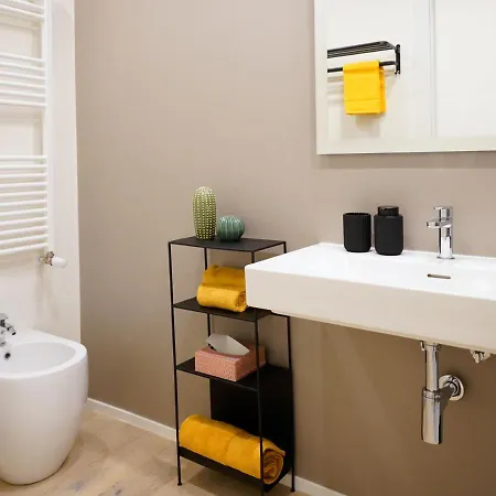 Spazio Luce Design - Navigli Апартаменты